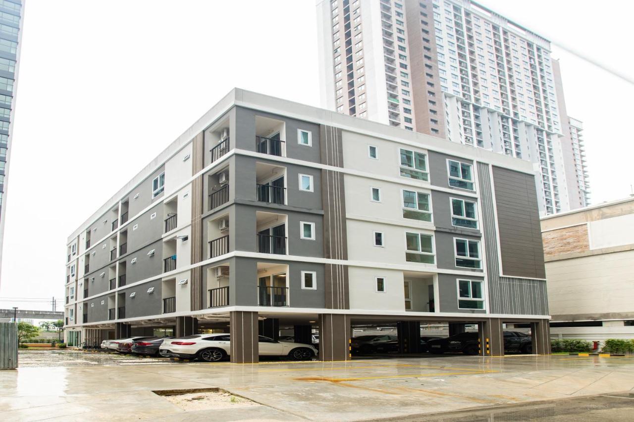 Zayn Express & Suites Bangkok Bagian luar foto