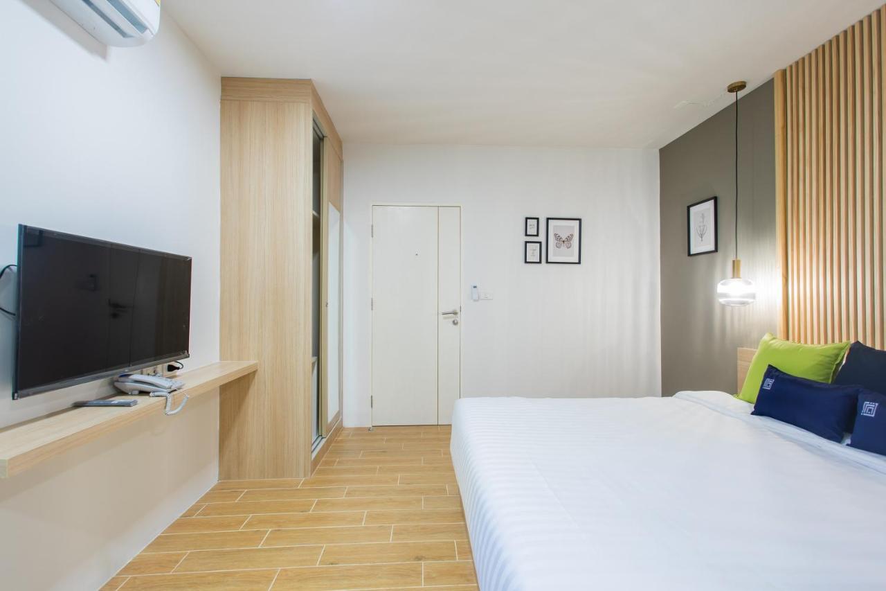Zayn Express & Suites Bangkok Bagian luar foto
