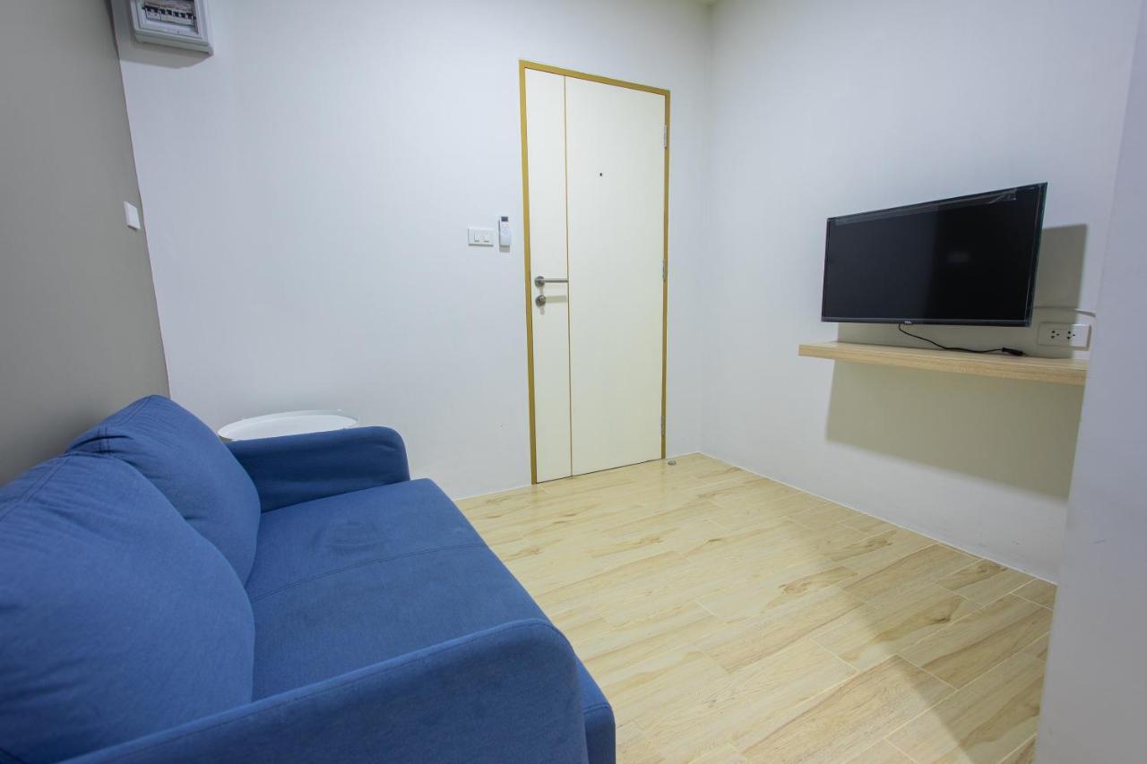 Zayn Express & Suites Bangkok Bagian luar foto