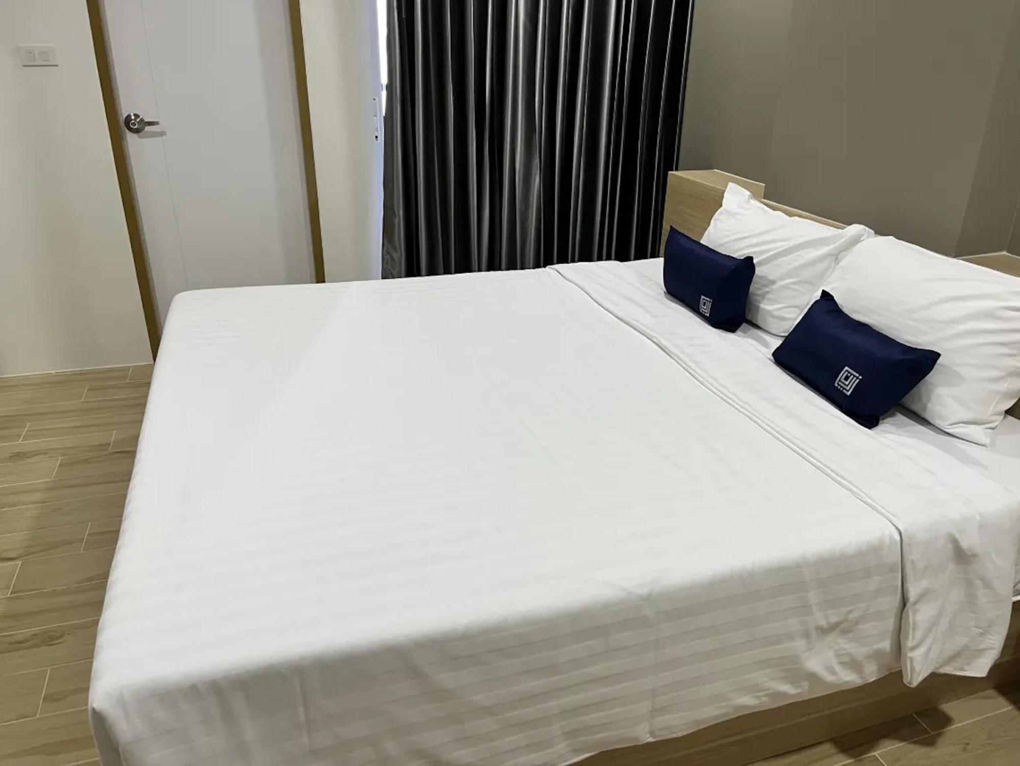Zayn Express & Suites Bangkok Bagian luar foto